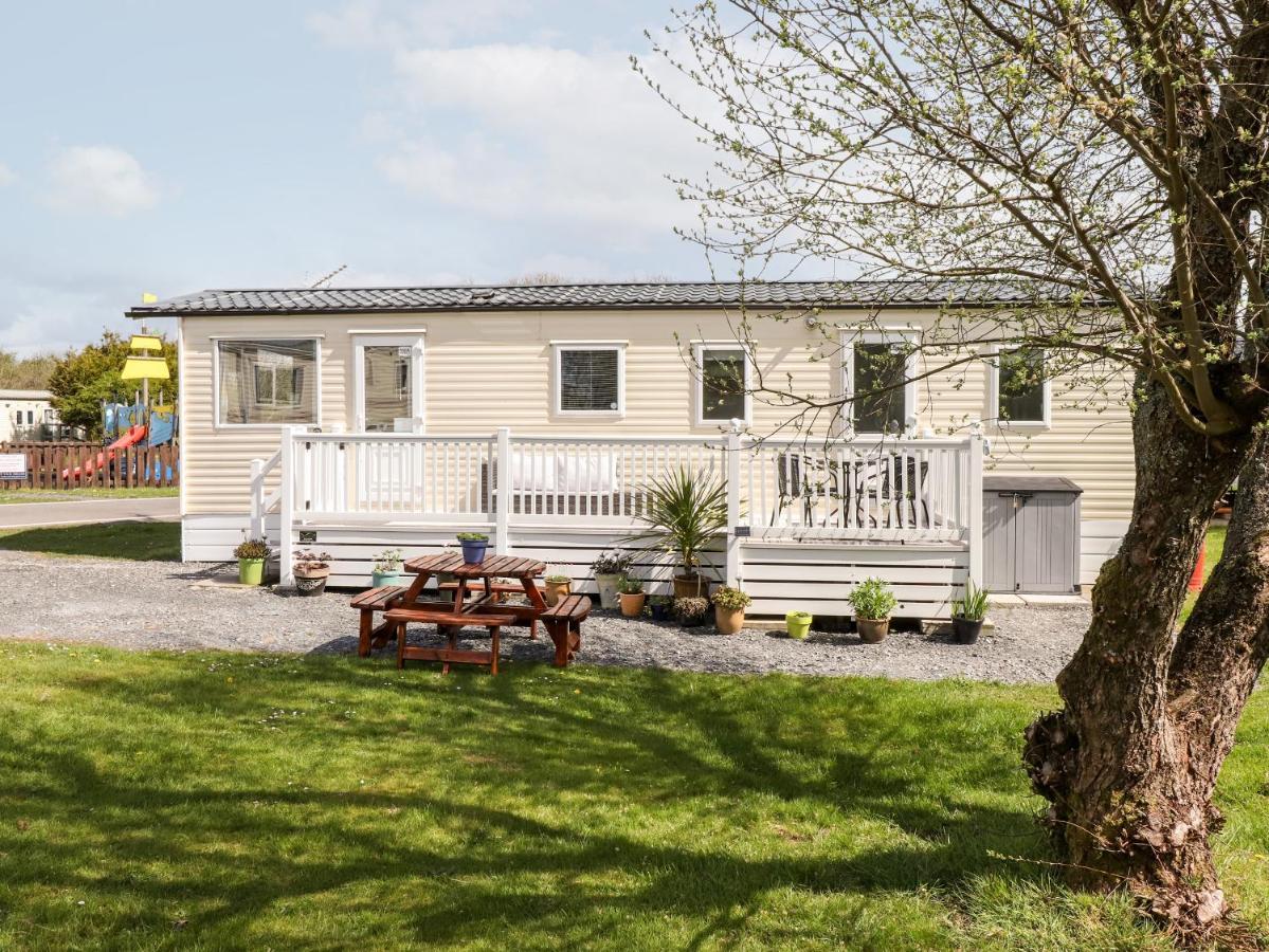 The Maples Villa Millom Exterior photo